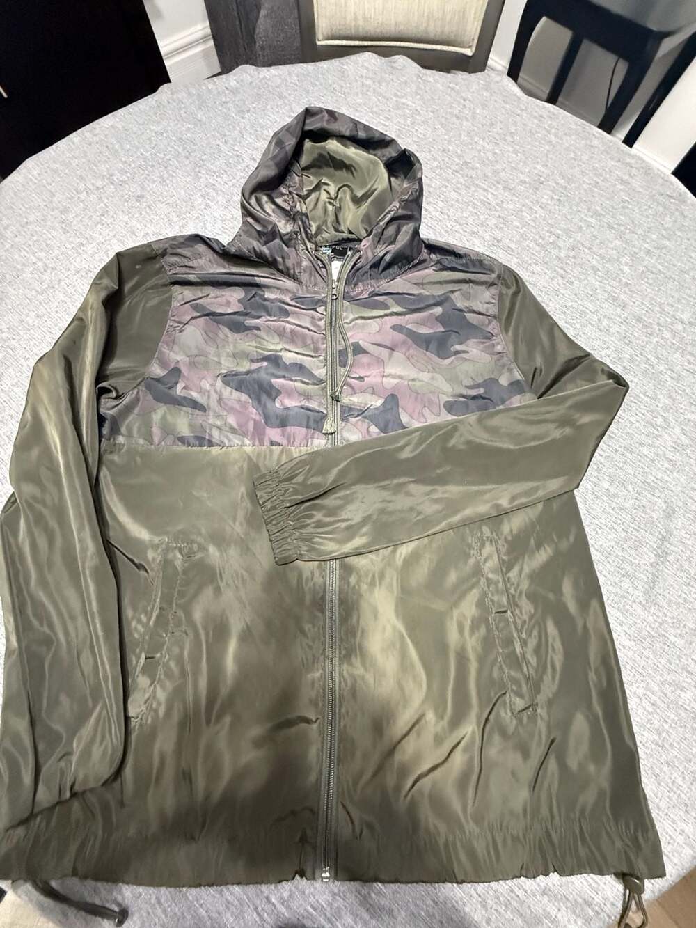 Beautiful Giant Lightweight Camo Rain Jacket Olive Green Medium
